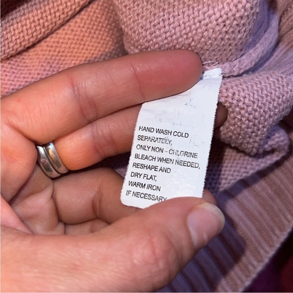 Women’s Size S Pink Turtleneck Sweater - 100% Cotton - Picture 4 of 5